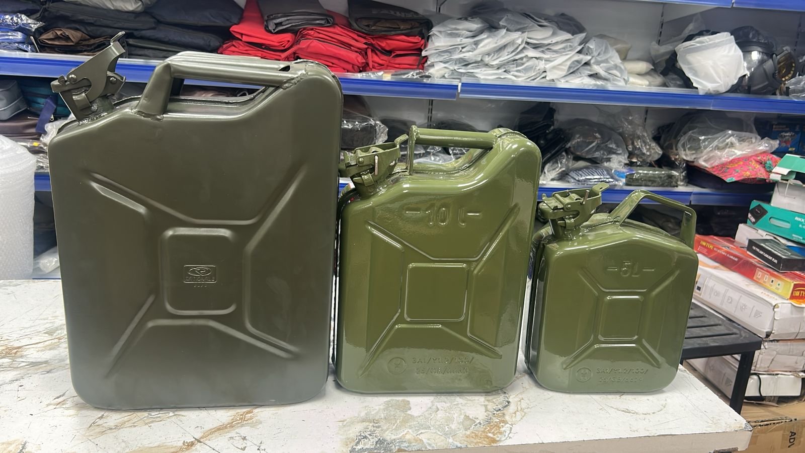 Jerry Can 10L Fuel Container | Portable Gasoline & Oil Storage Can for Bike & Car | Heavy-Duty Metal Fuel Can with Leak-Proof Cap & Secure Handle for Travel & Outdoor Use - Image 5