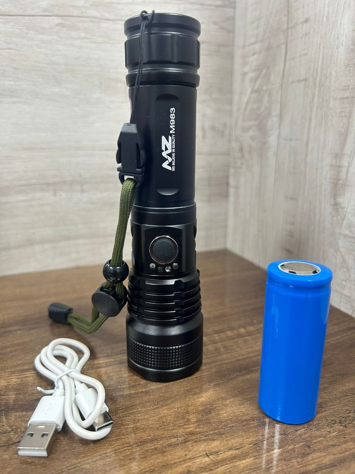 MZ M983 (ZOOMABLE METAL)5 Modes Flashlight, Super Bright 100W Light Torch