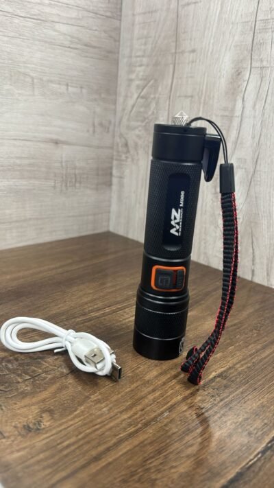 MZ M986 (CAR EMERGENCY LIGHT) 4 Modes with Hammer and Seatbelt cutter Zoomable Torch