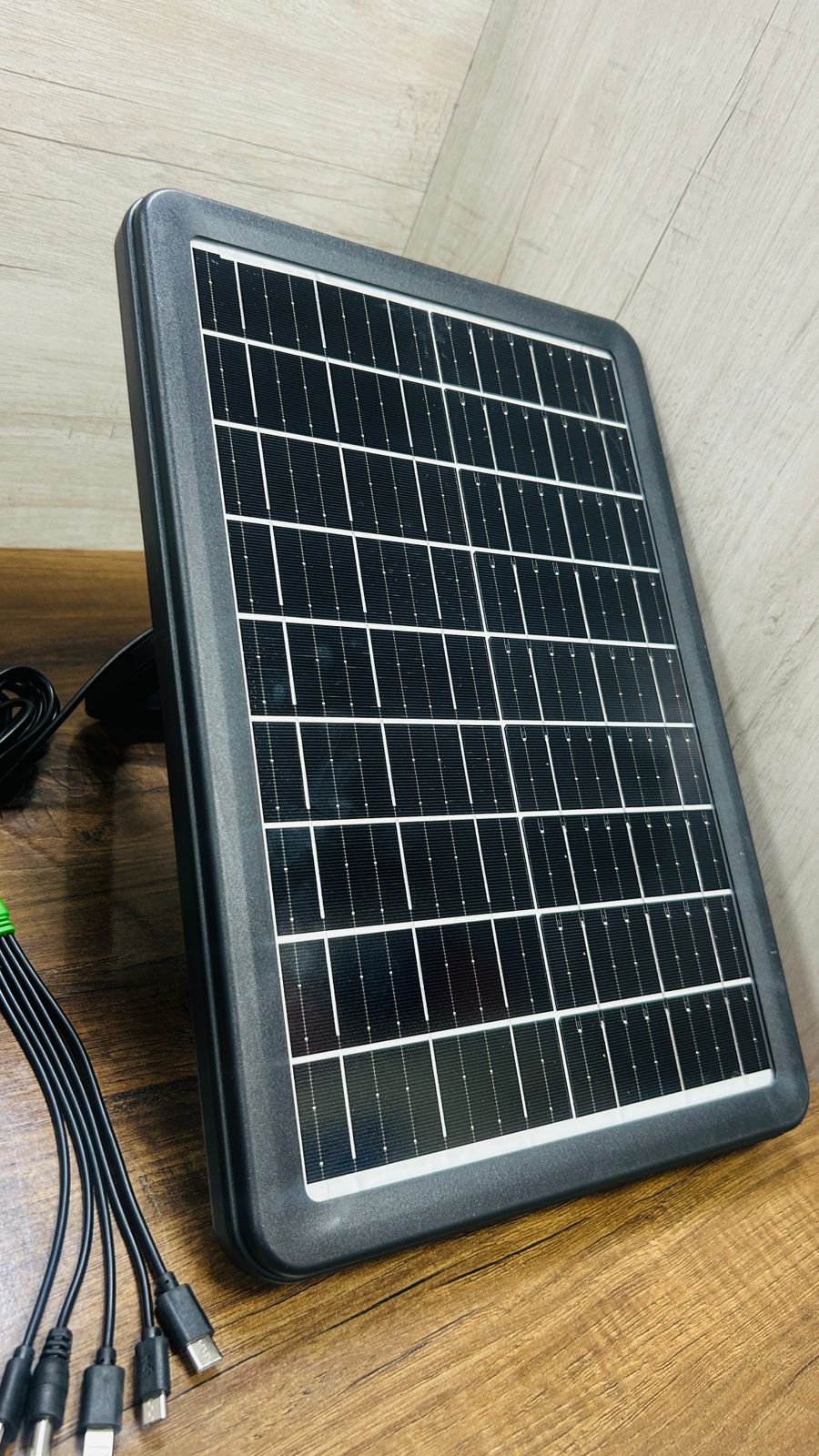 Portable Solar Panel Waterproof USB Fast Charging Outdoor Emergency Charging - Image 9